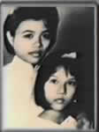 Foto da Suprema Mestra Ching Hai com a irmã.